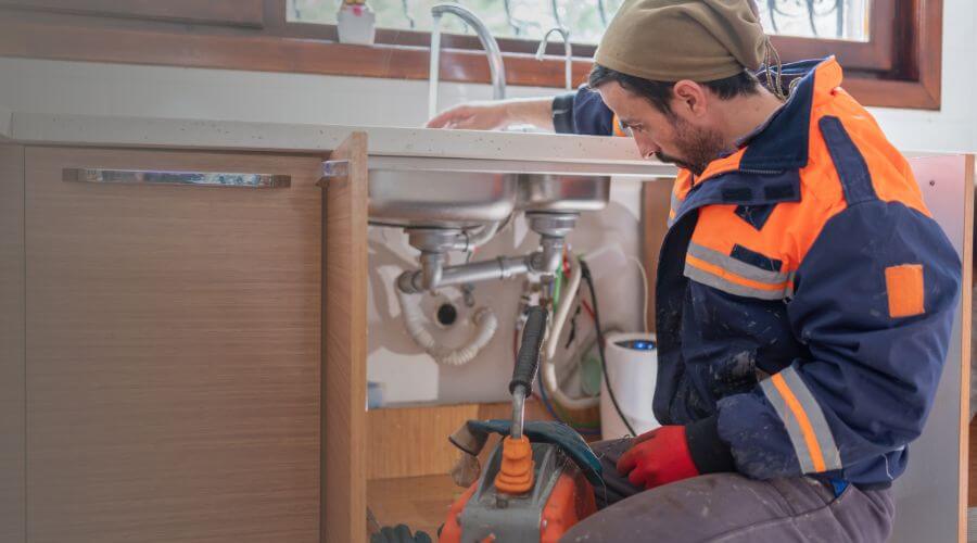 leaky faucet repair in Riddleton, TN